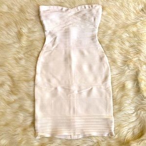 🎉 SALE Herve Leger White Strapless Bondage Tube Dress